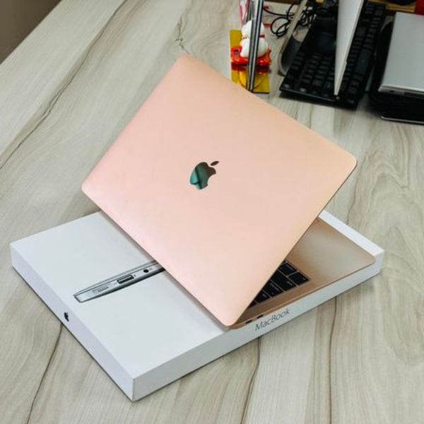Citysheep Custodia MacBook 13" Feltro Lana Merino E Pelle Italiana – Grigio Chiaro E Marrone – Con Tasche Magnetiche