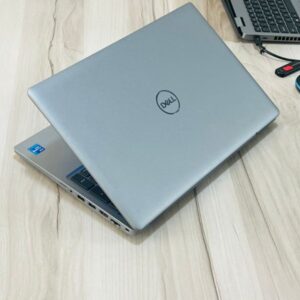 dell-precision-3561-i7